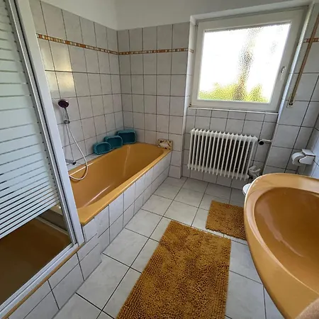 Fuer Handwerker Und Gruppen- Grosse Mit Balkon Und Terrasse باد درهيم