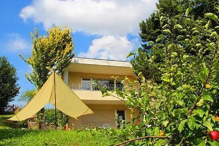 Fuer Handwerker Und Gruppen- Grosse Mit Balkon Und Terrasse Apartmán