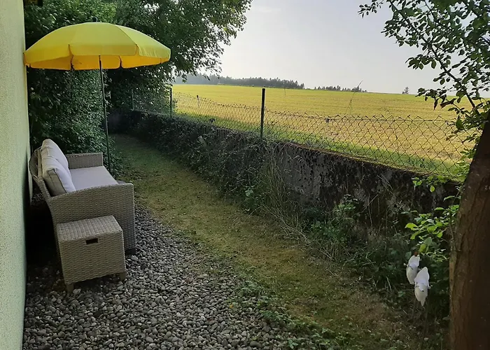 Fuer Handwerker Und Gruppen- Grosse Mit Balkon Und Terrasse